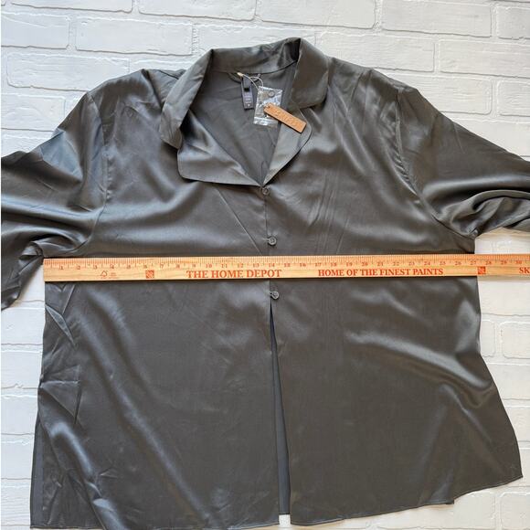 Skims NWT Gunmetal Grey Long Sleeve Silk Lounge Shirt sz 3X Plus Size - Picture 6 of 6